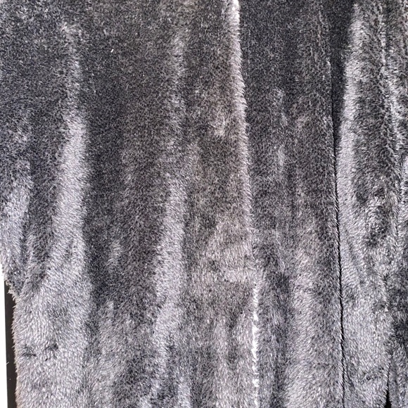 Fuzzy jacket - Picture 4 of 4